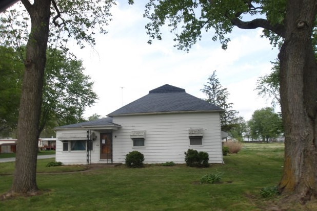 402 E Freemont Street, Tower Hill, IL 62571