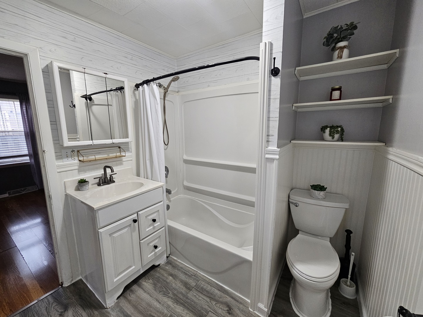 39101 N Walnut Street, Lake Villa, IL 60046