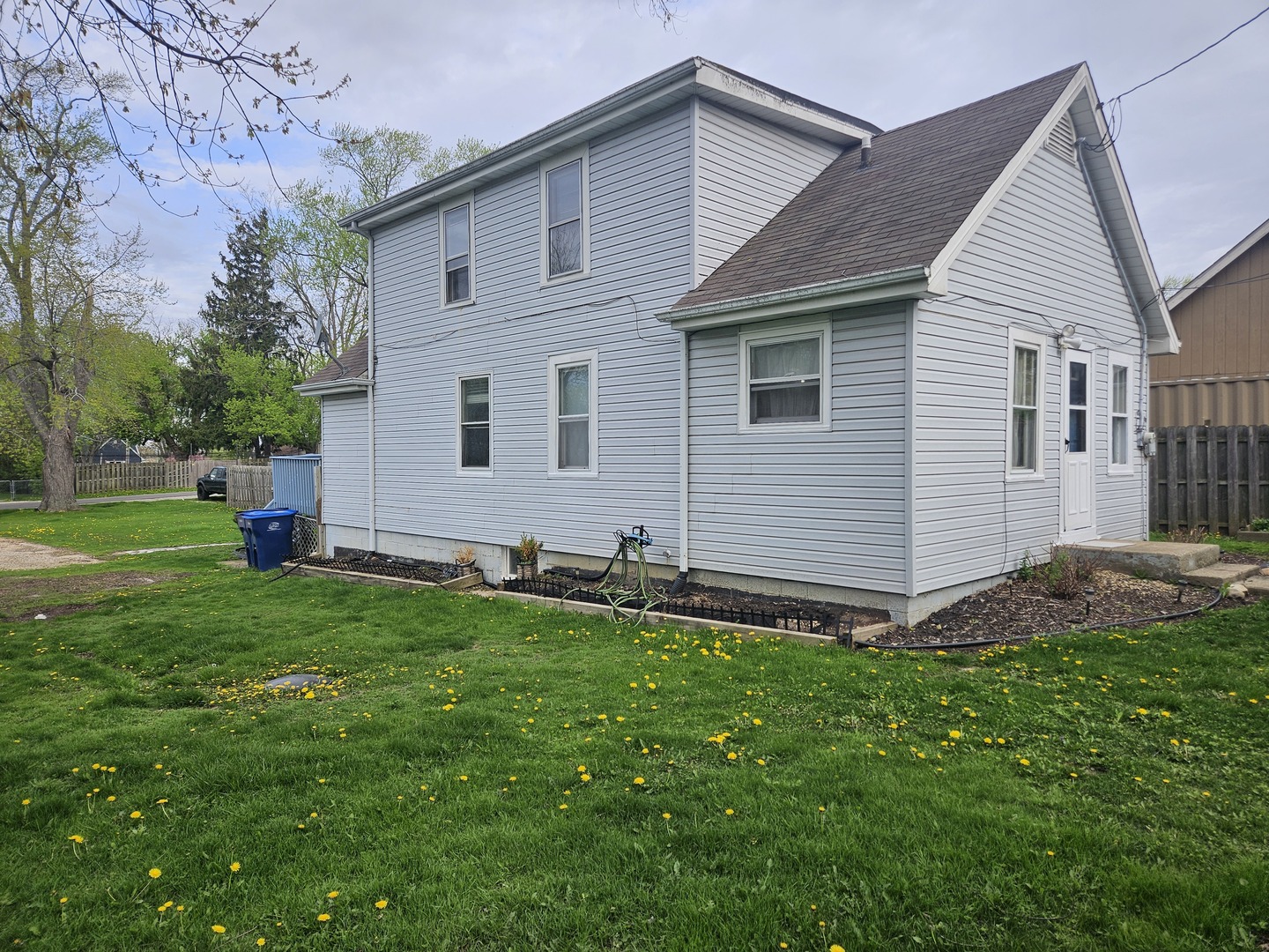 39101 N Walnut Street, Lake Villa, IL 60046