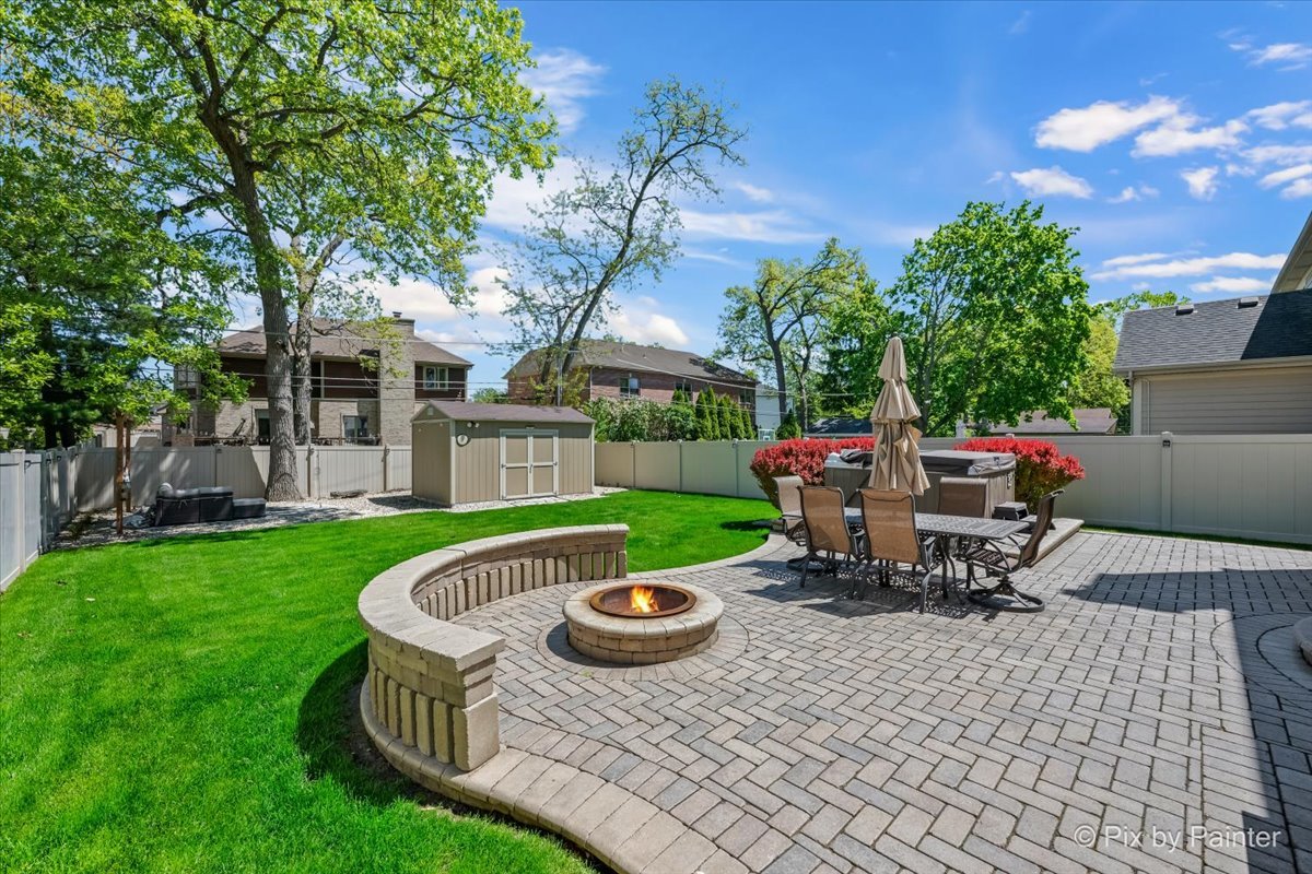 137 Oak Avenue, Wood Dale, IL 60191