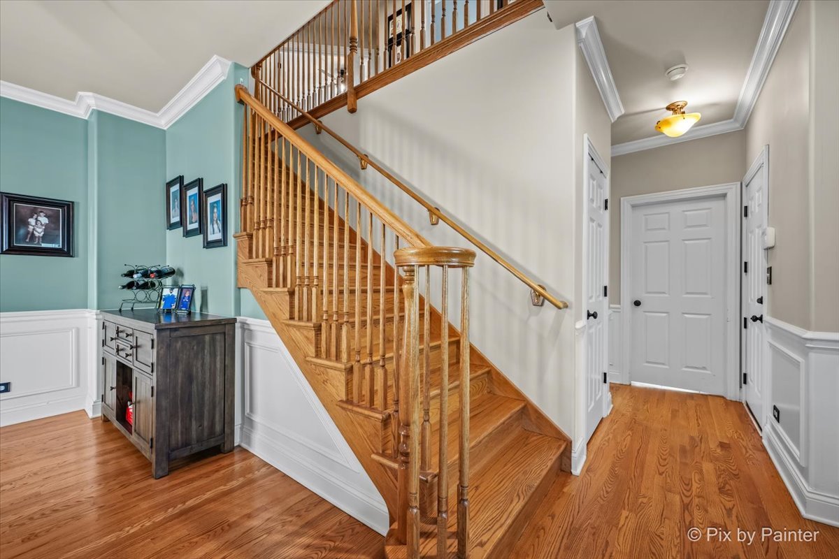 137 Oak Avenue, Wood Dale, IL 60191