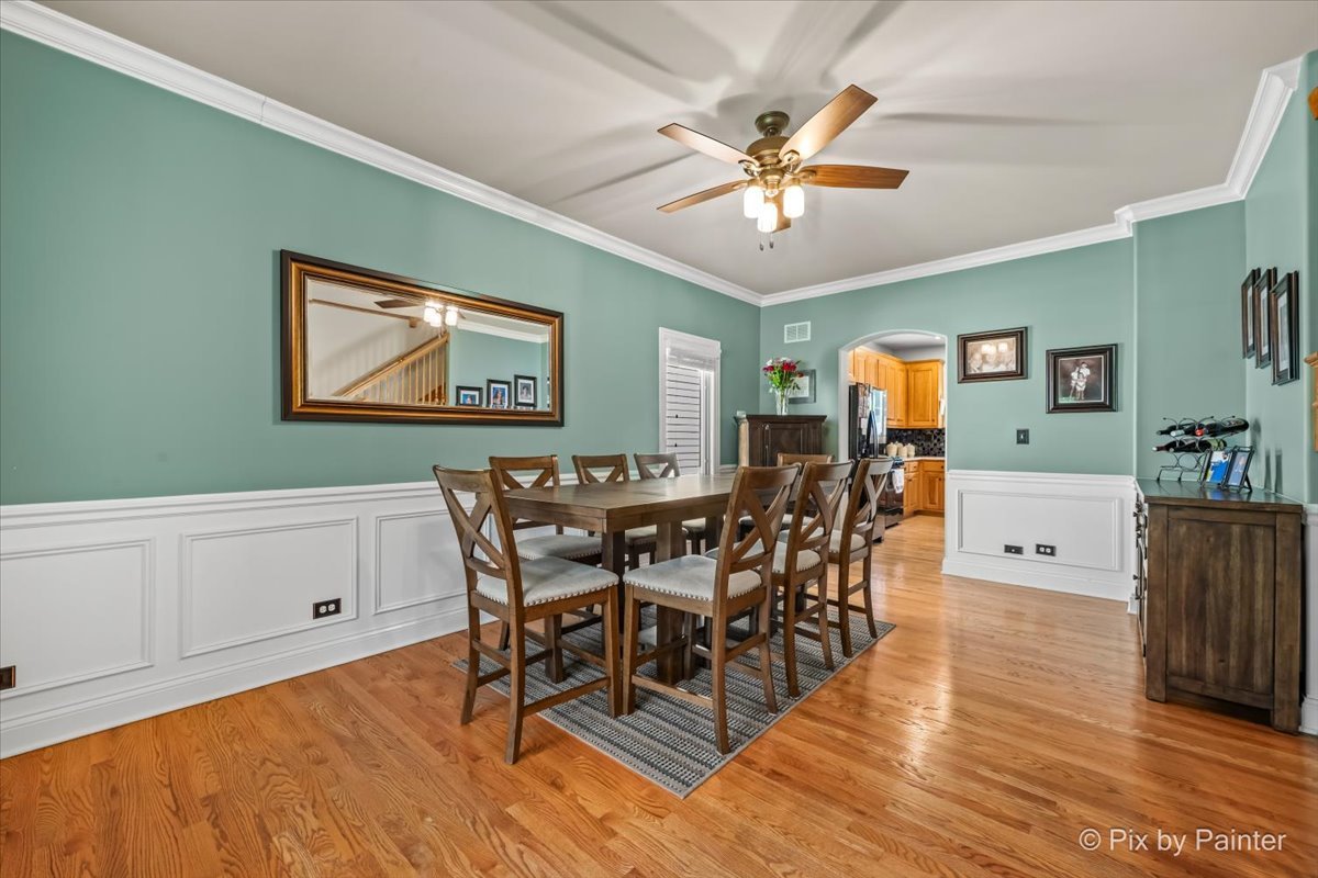 137 Oak Avenue, Wood Dale, IL 60191