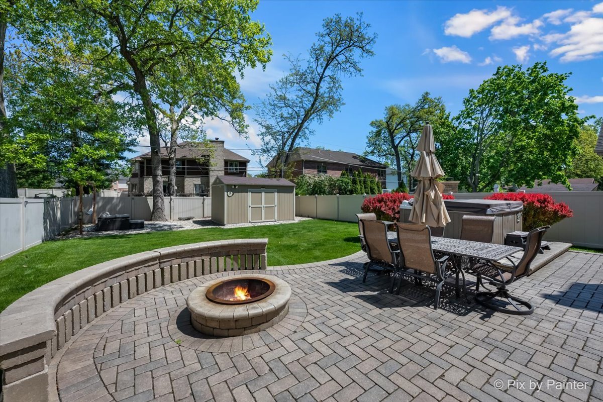 137 Oak Avenue, Wood Dale, IL 60191