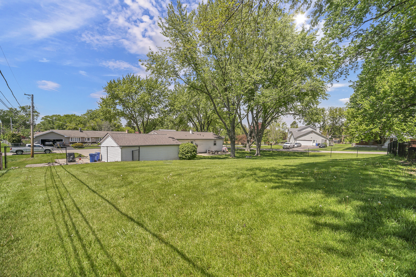 137 Birchwood Road, Carpentersville, IL 60110