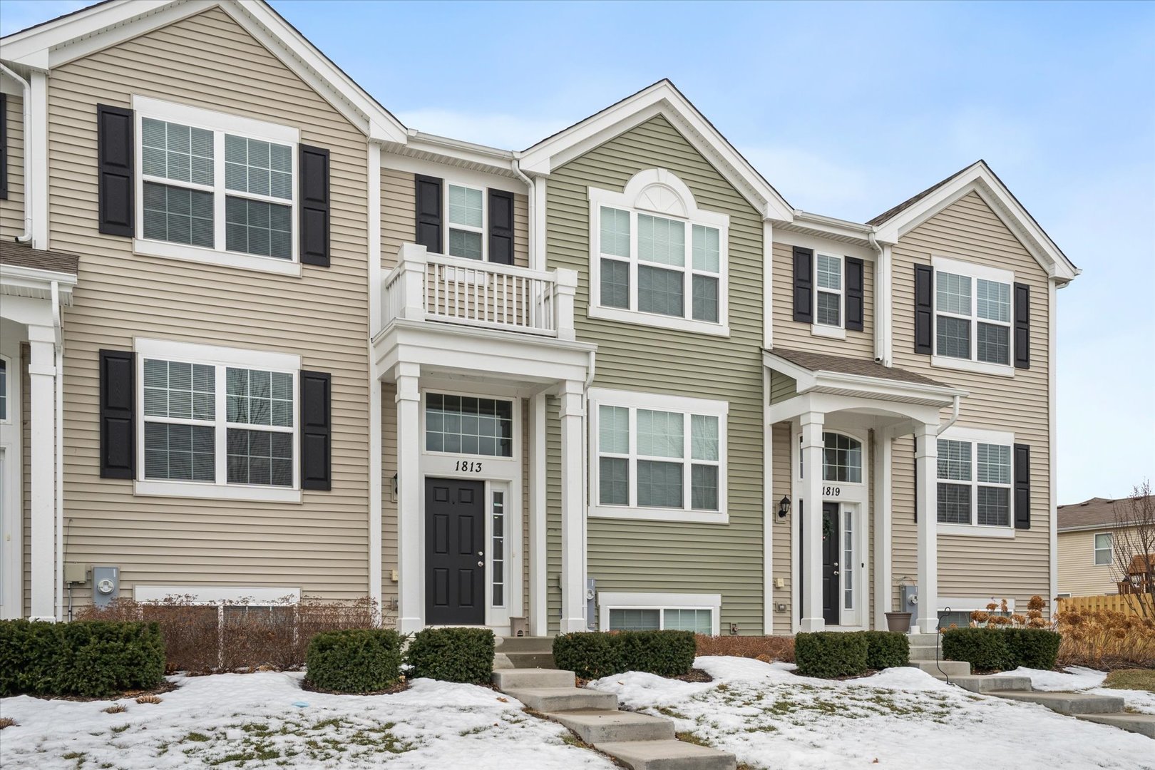 1813 Spinnaker Street, Pingree Grove, IL 60140