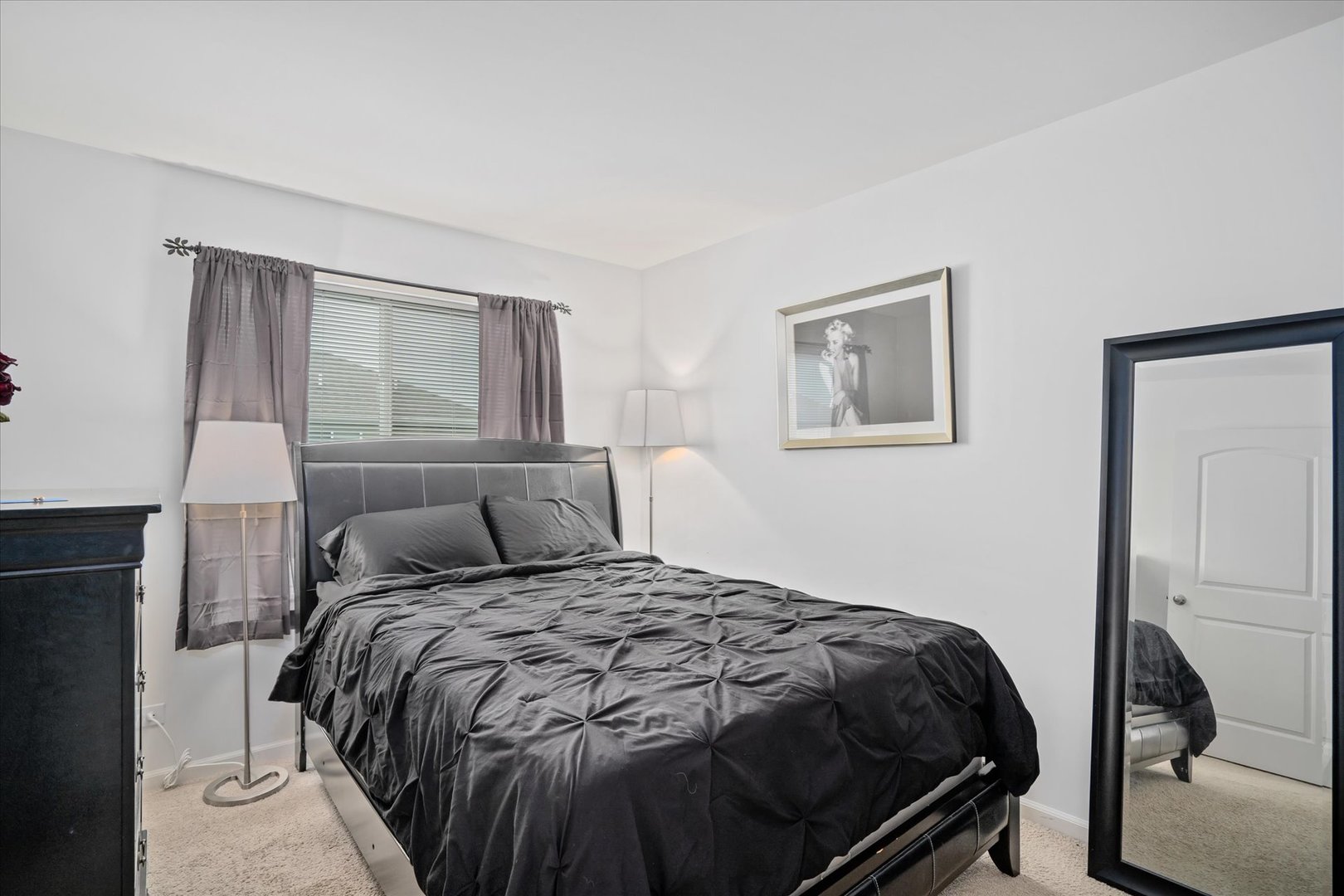 1813 Spinnaker Street, Pingree Grove, IL 60140