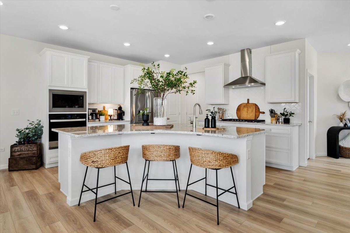 24508 W Alexis Lane, Plainfield, IL 60585