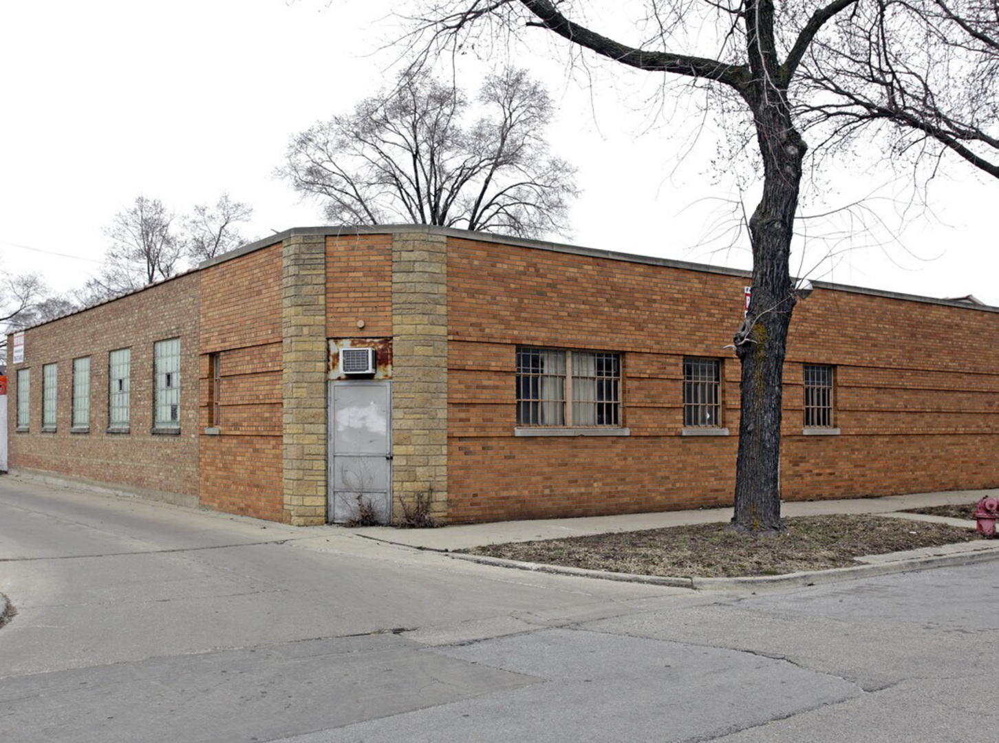 7828 S Claremont Avenue, Chicago, IL 60620