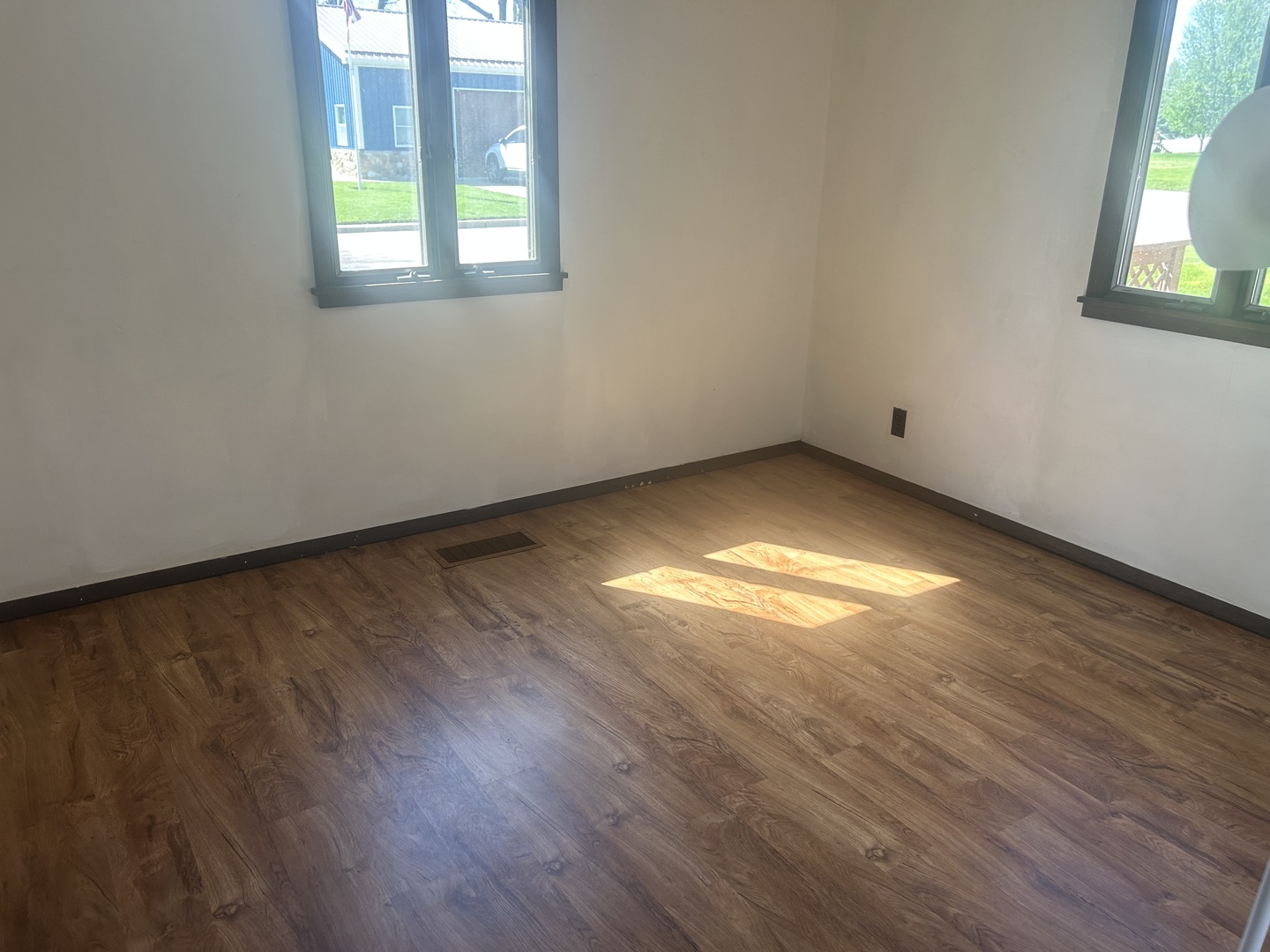 2939 7th Street, Peru, IL 61354