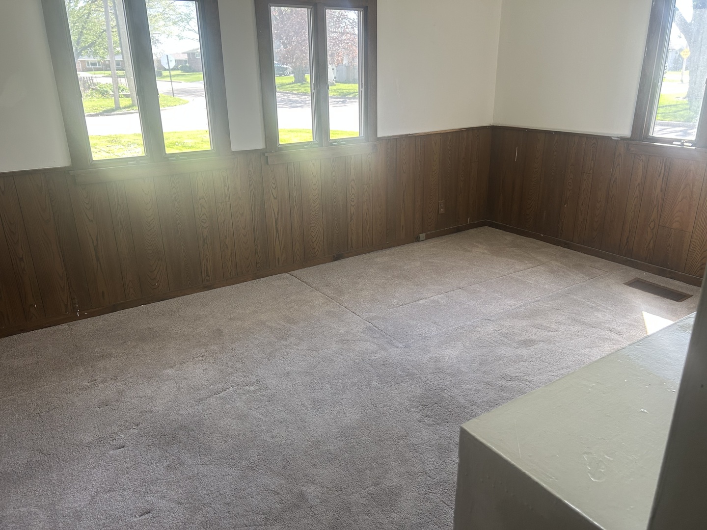 2939 7th Street, Peru, IL 61354