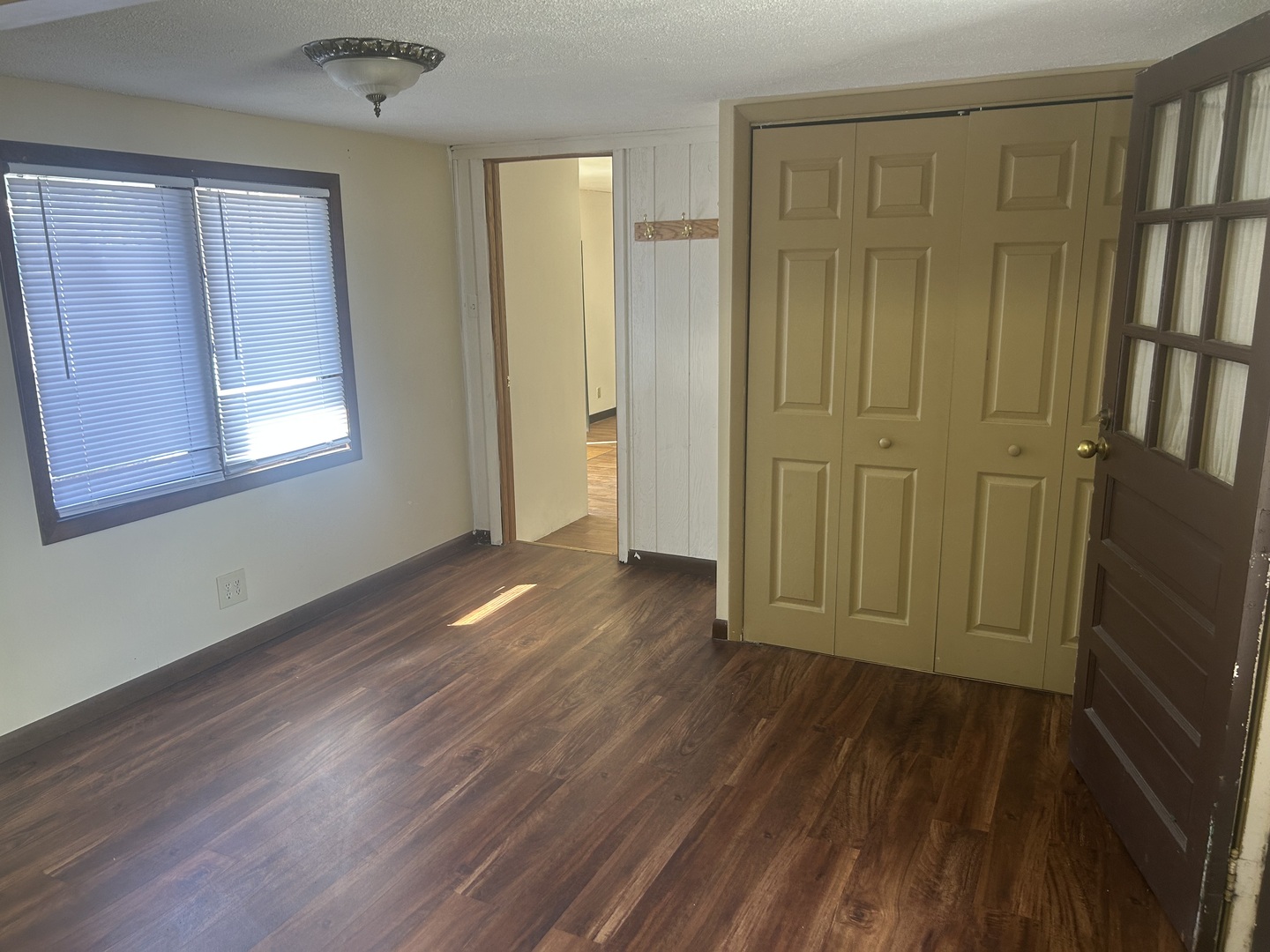 2939 7th Street, Peru, IL 61354