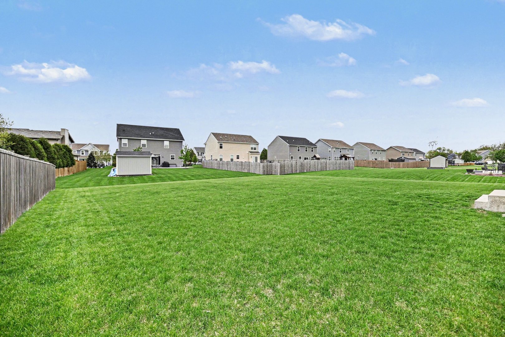 26015 S Indian Creek Trail, Channahon, IL 60410