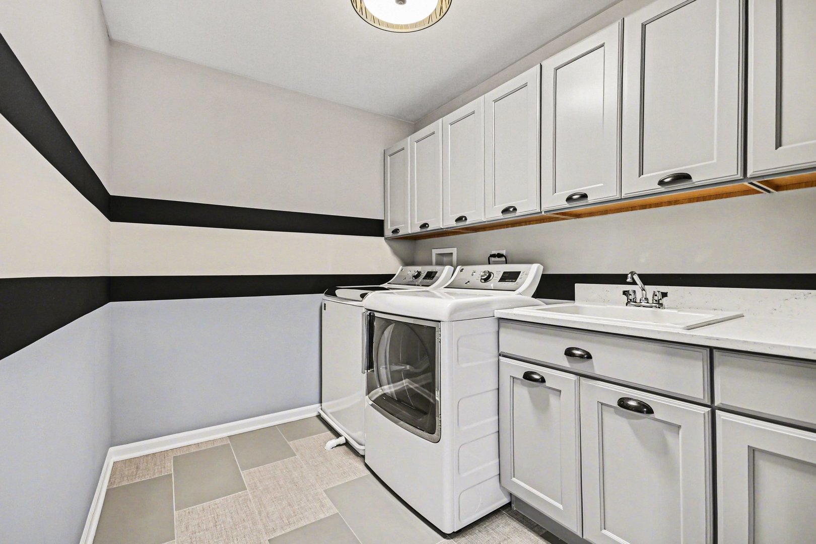 26015 S Indian Creek Trail, Channahon, IL 60410