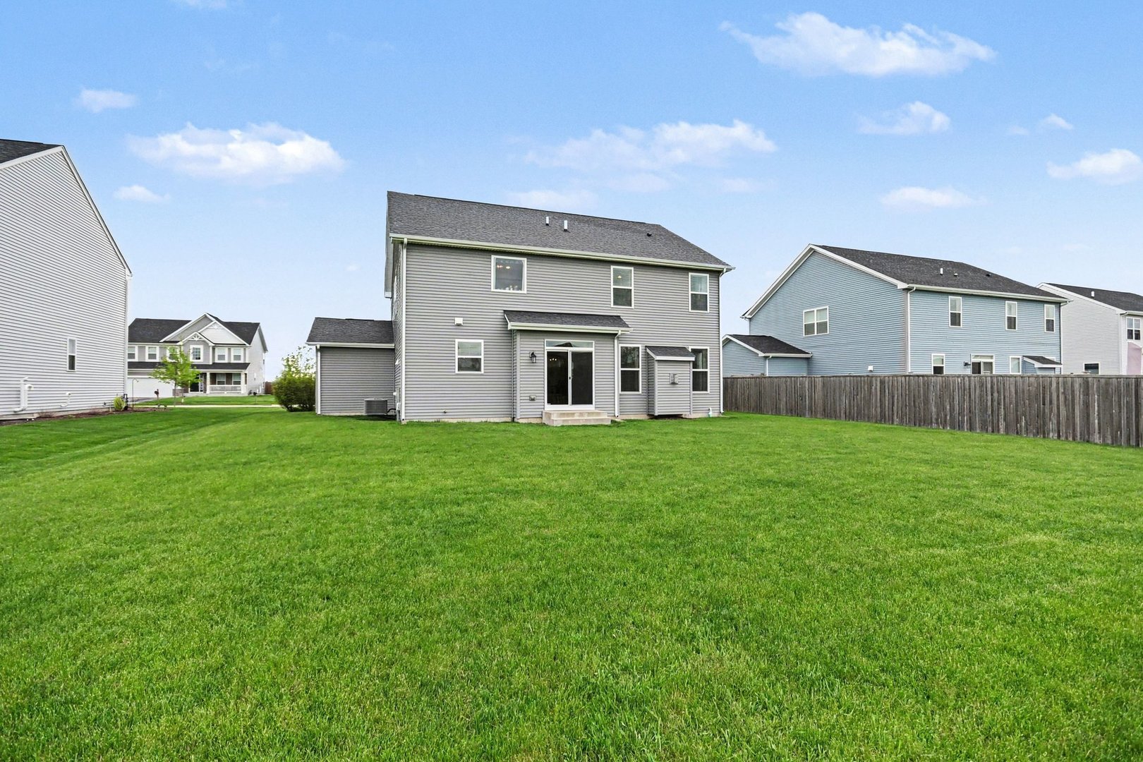 26015 S Indian Creek Trail, Channahon, IL 60410