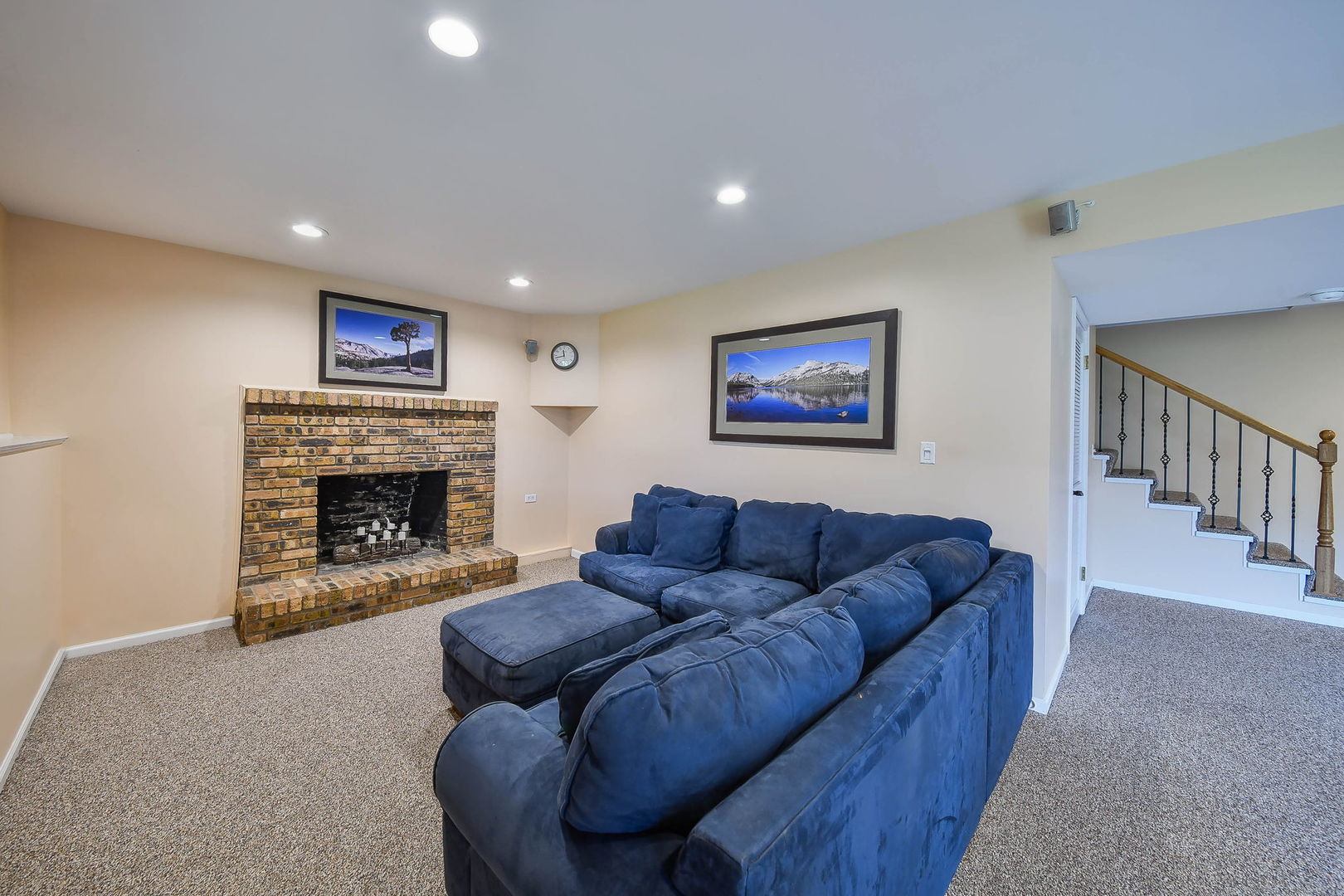 46 Sussex Court, Naperville, IL 60540