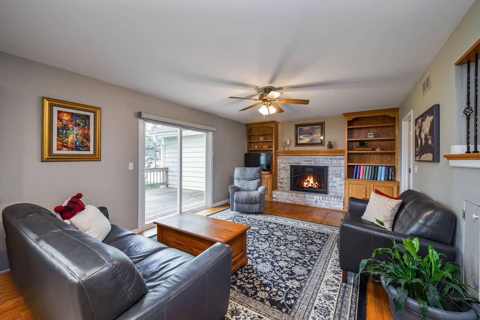 46 Sussex Court, Naperville, IL 60540