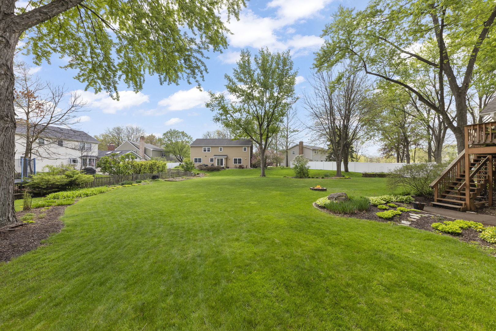46 Sussex Court, Naperville, IL 60540