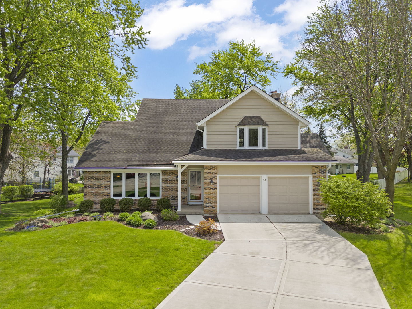 46 Sussex Court, Naperville, IL 60540
