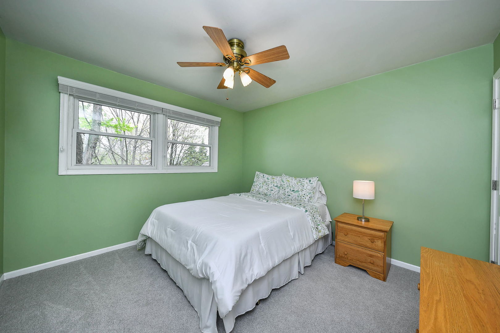 46 Sussex Court, Naperville, IL 60540
