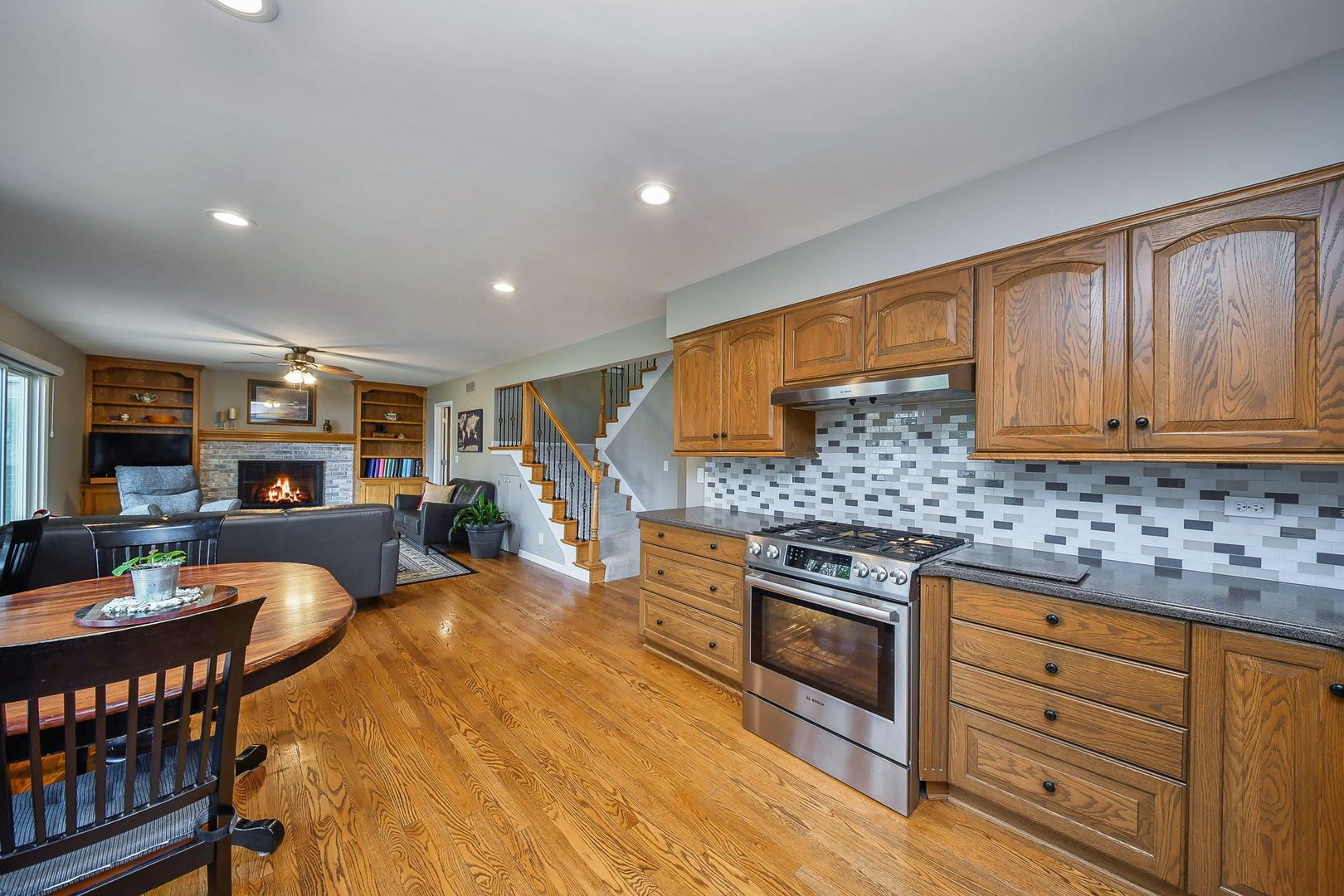 46 Sussex Court, Naperville, IL 60540