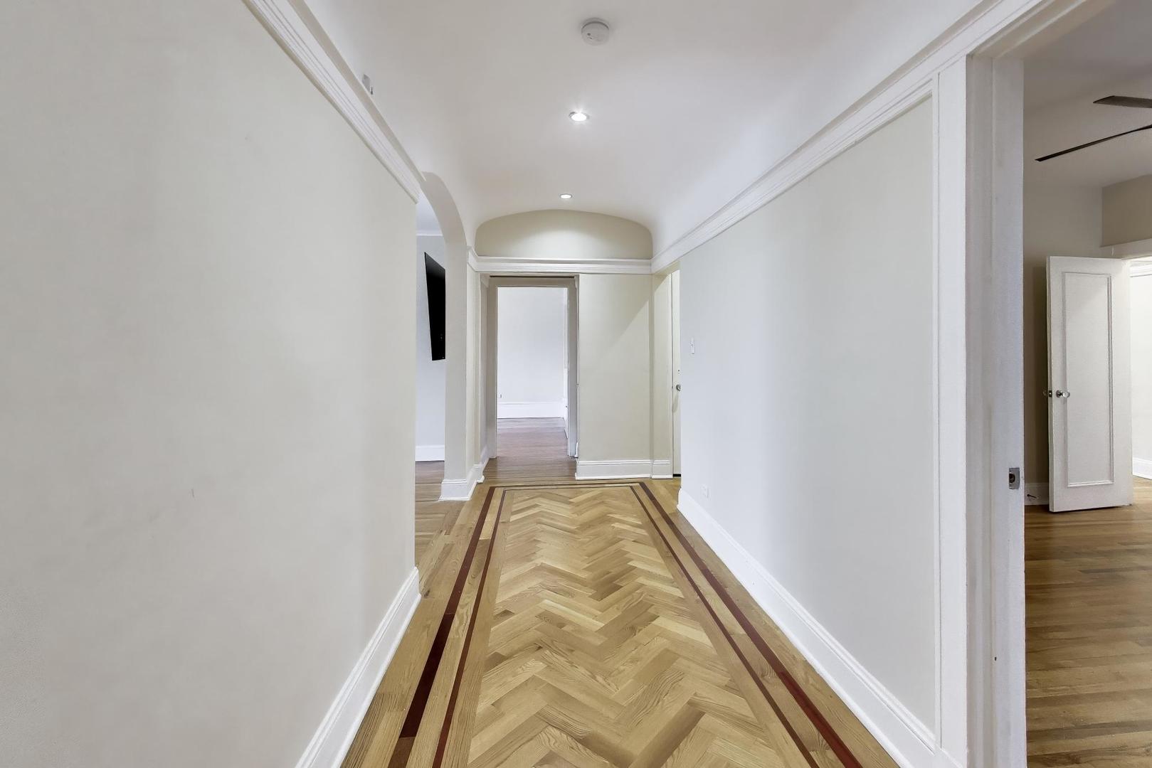 825 E Drexel Square #2, Chicago, IL 60615