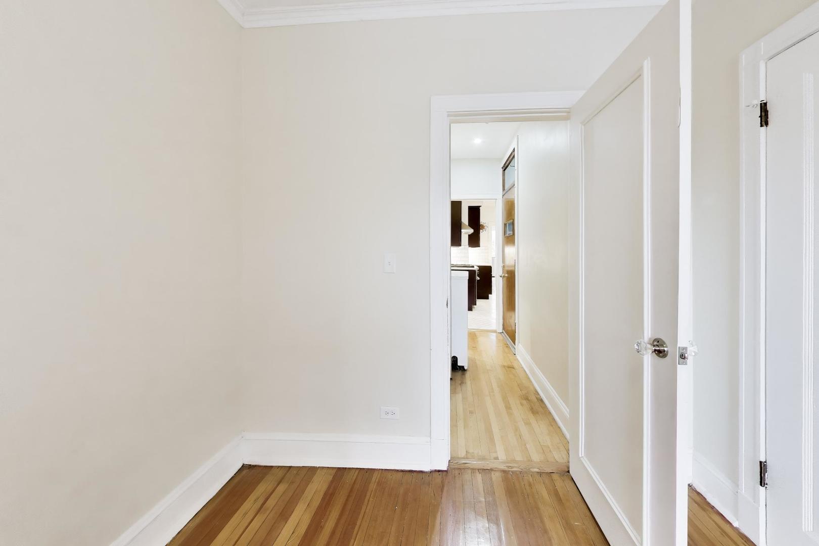 825 E Drexel Square #2, Chicago, IL 60615