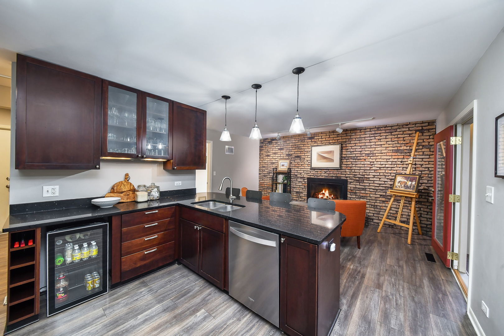 Naperville, IL 60565