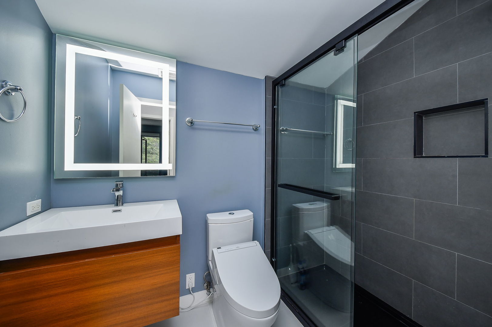 Naperville, IL 60565