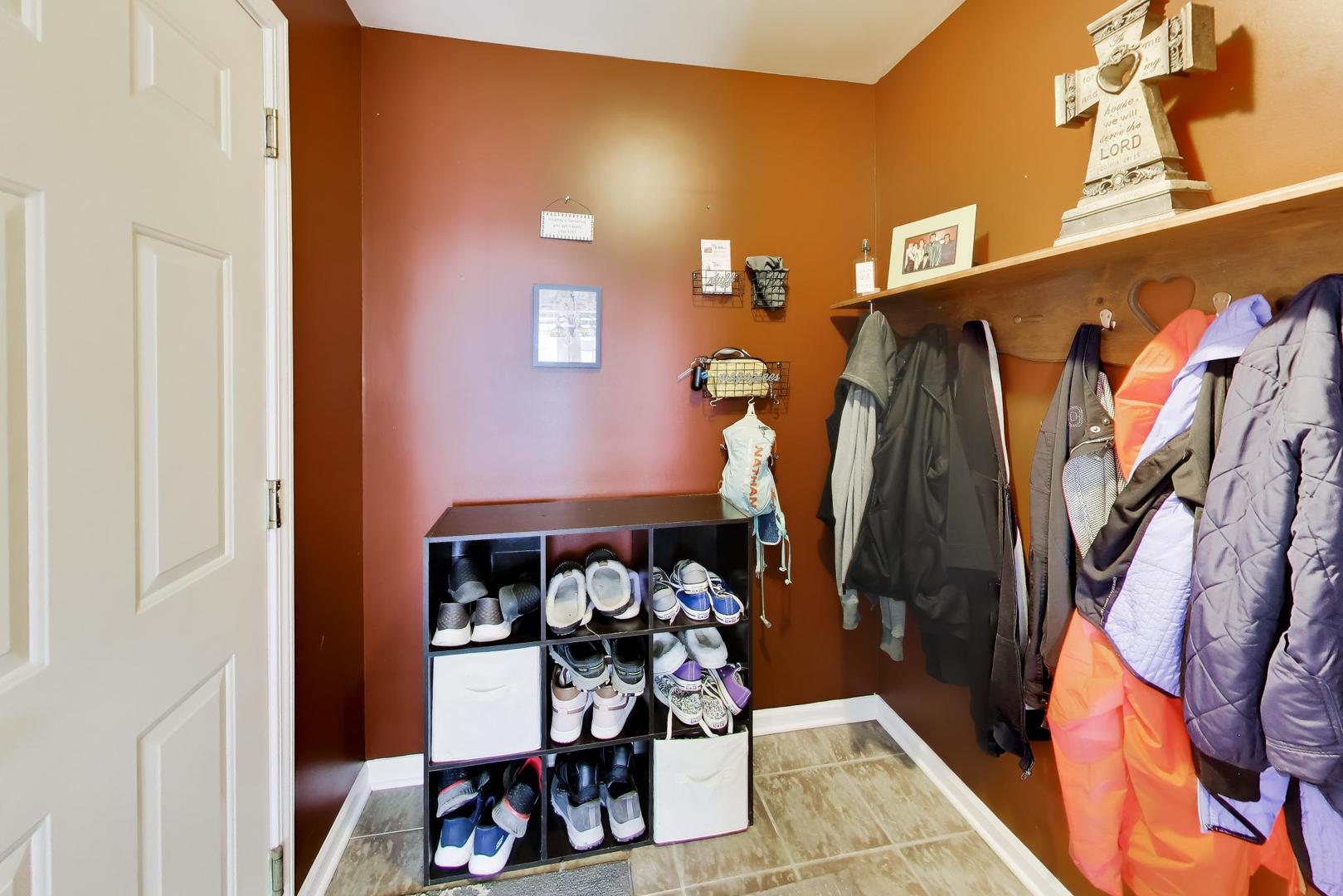 24851 Michele Drive, Plainfield, IL 60544