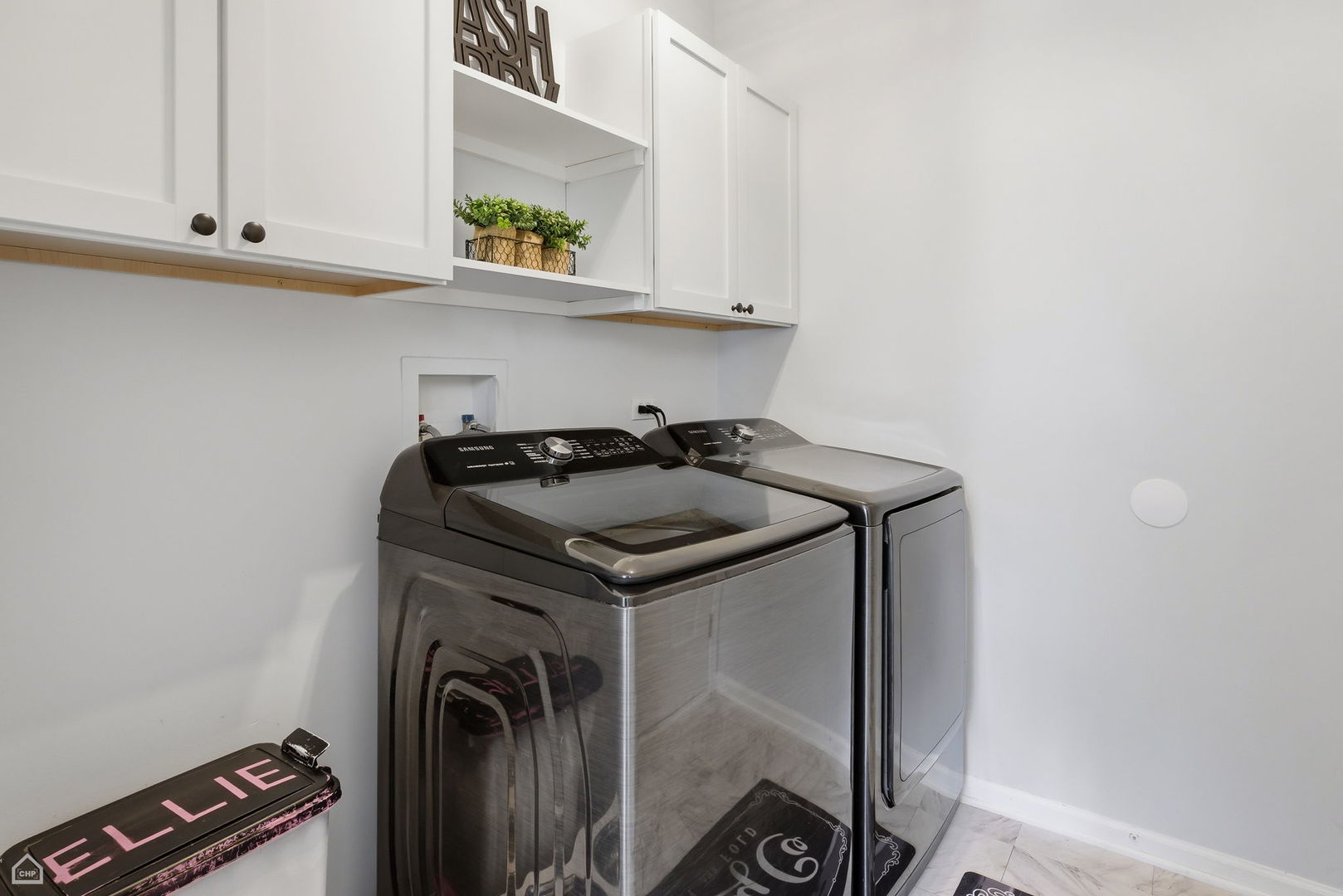 628 Manhattan Circle, Oswego, IL 60543