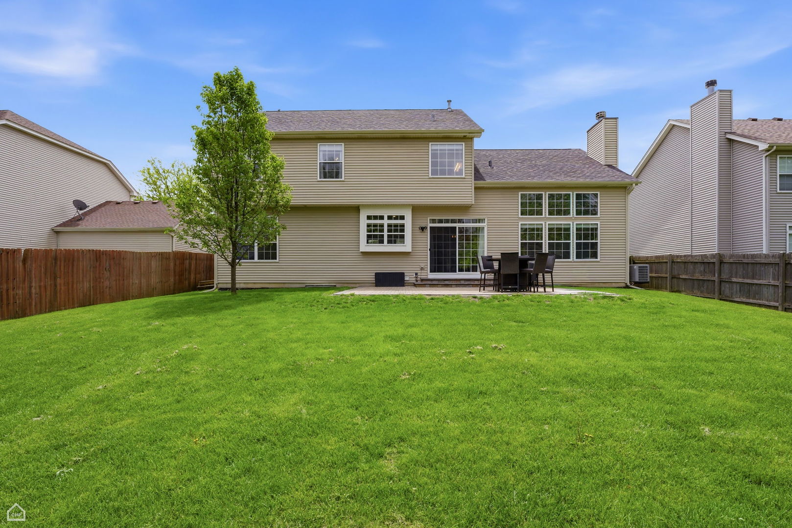 628 Manhattan Circle, Oswego, IL 60543