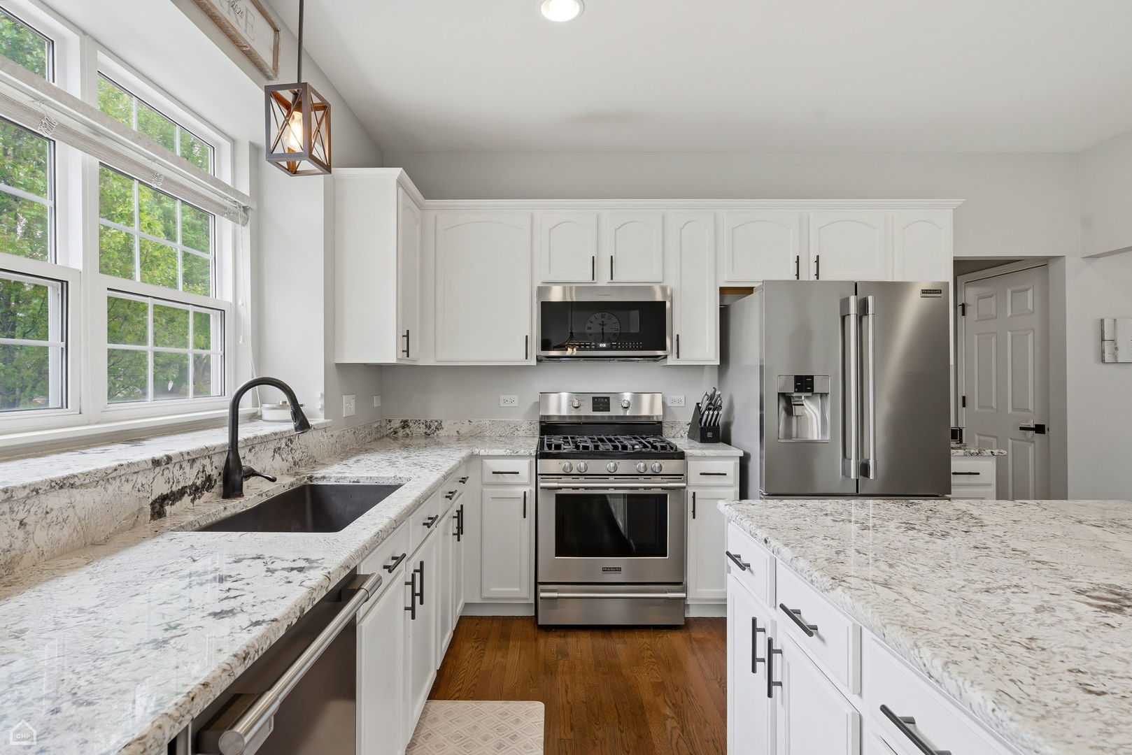 628 Manhattan Circle, Oswego, IL 60543