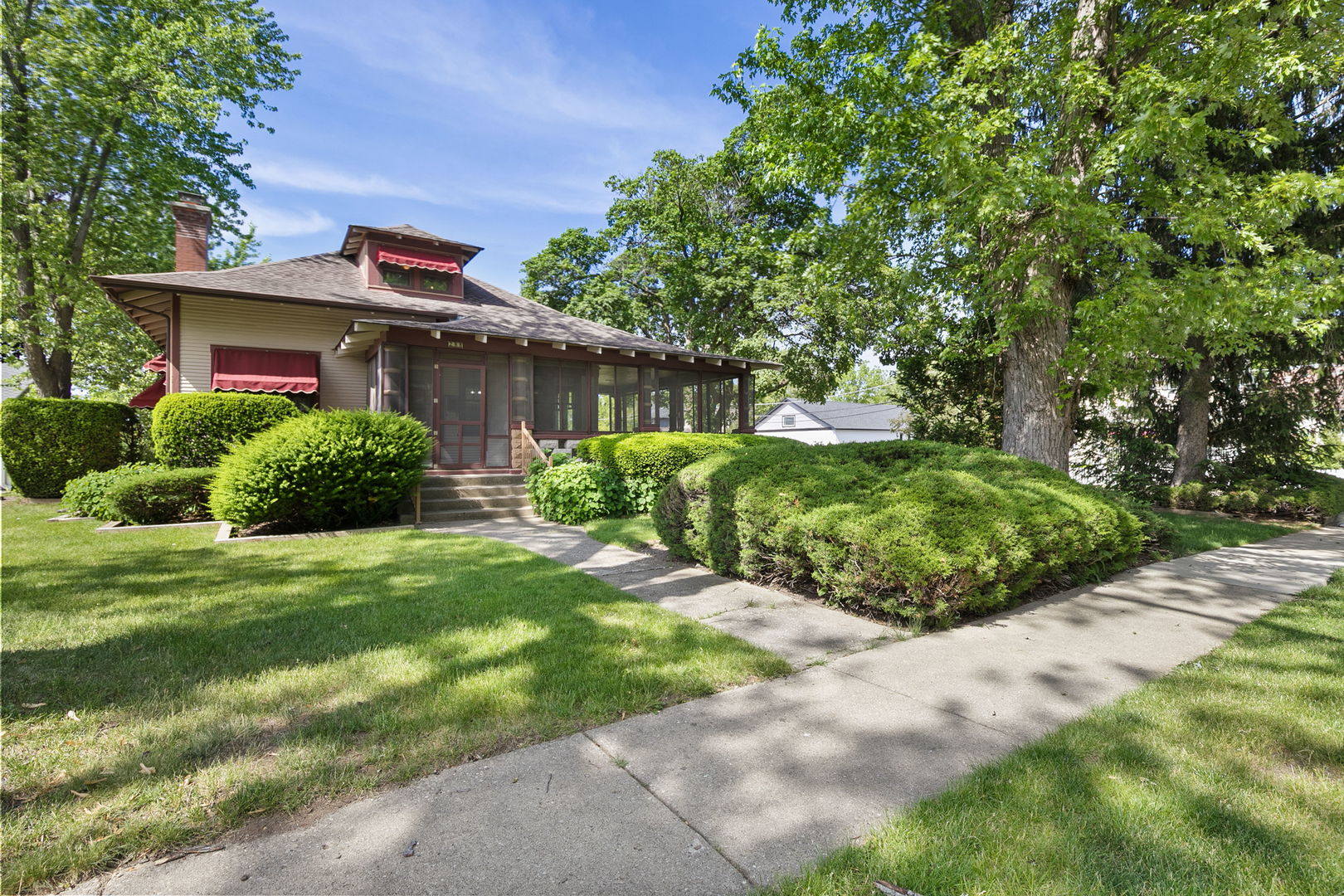 288 Park Avenue, Grayslake, IL 60030
