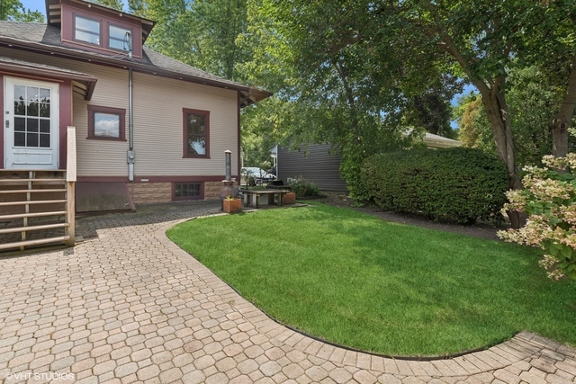 288 Park Avenue, Grayslake, IL 60030