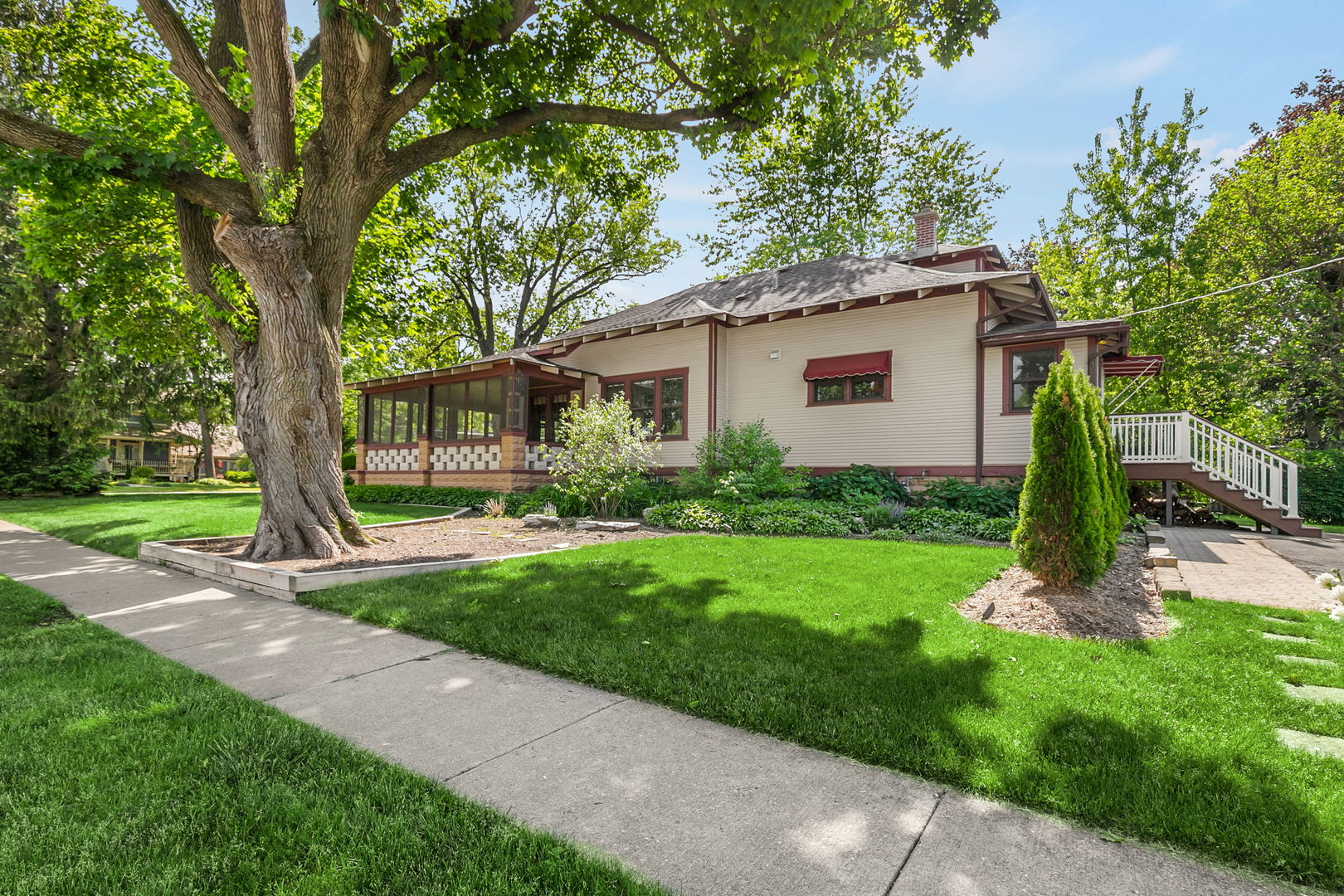 288 Park Avenue, Grayslake, IL 60030