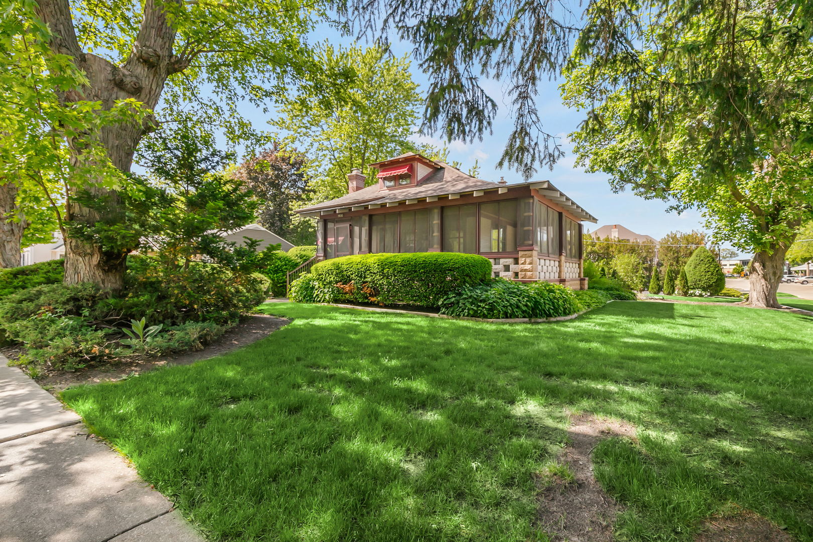 288 Park Avenue, Grayslake, IL 60030