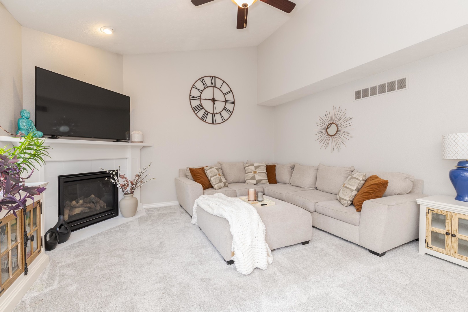 1503 Rathmore Road, Bloomington, IL 61705