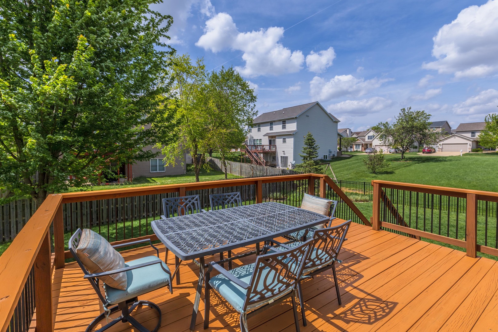 1503 Rathmore Road, Bloomington, IL 61705