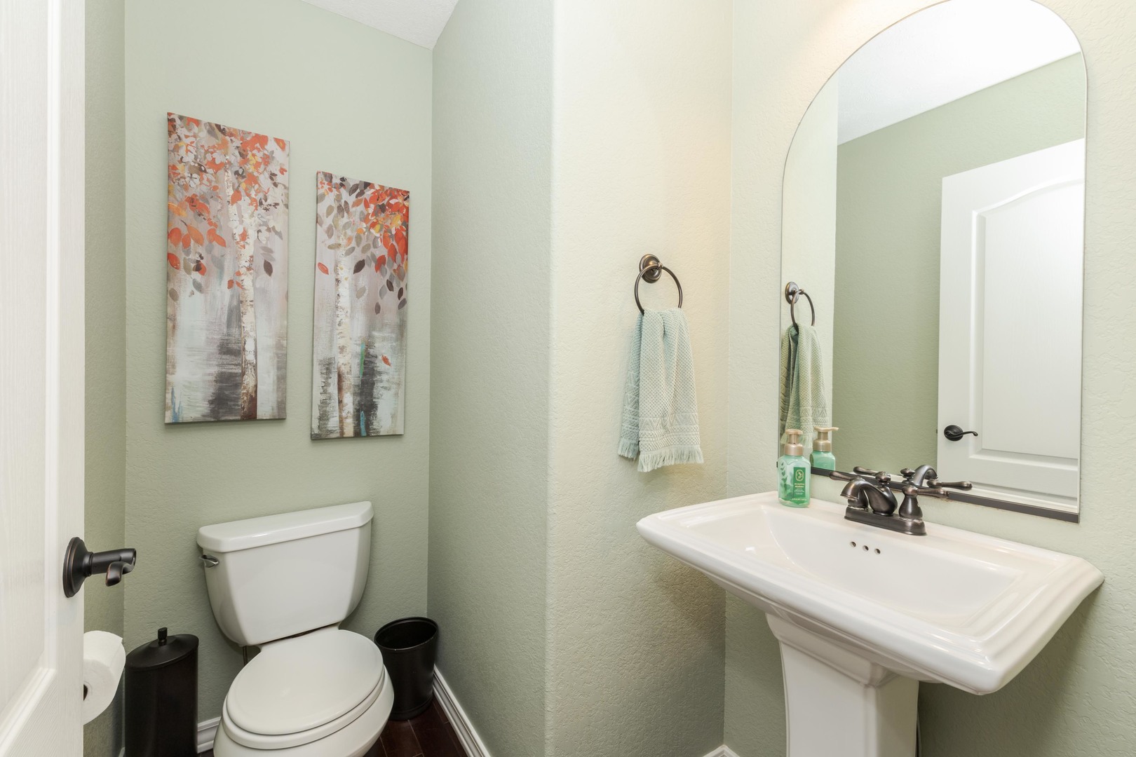 1503 Rathmore Road, Bloomington, IL 61705