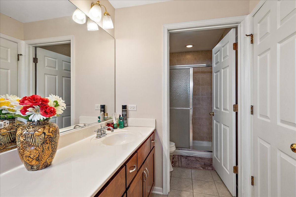 1674 Brightwood Place #1674, Aurora, IL 60506