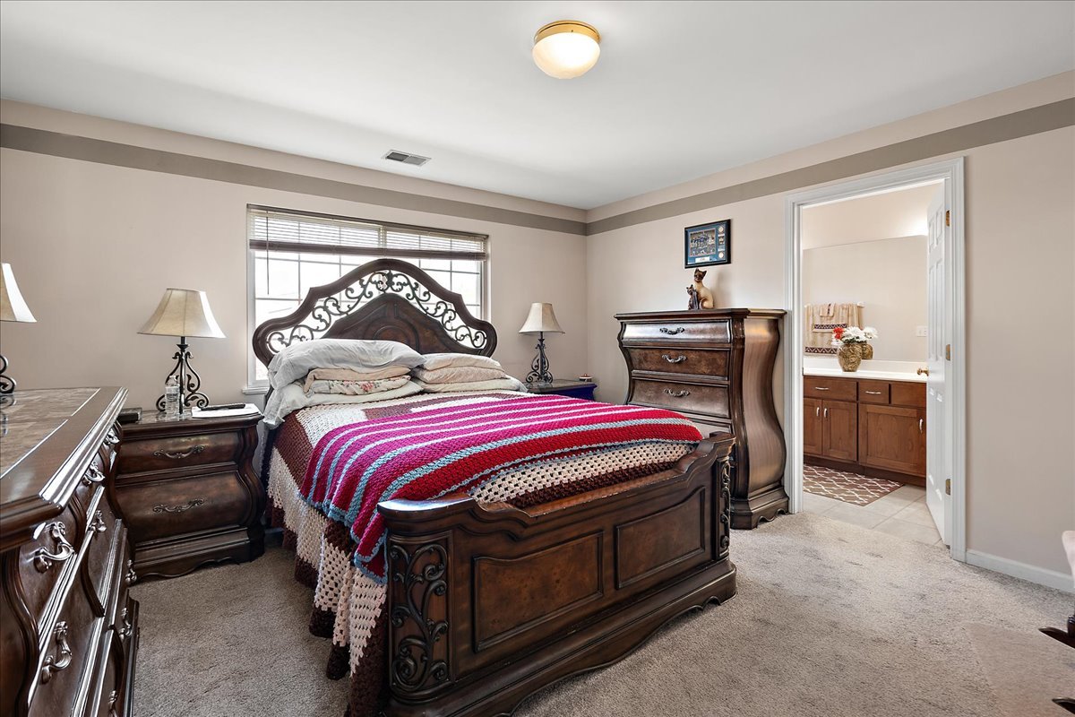 1674 Brightwood Place #1674, Aurora, IL 60506