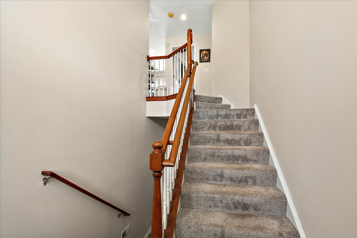 1674 Brightwood Place #1674, Aurora, IL 60506