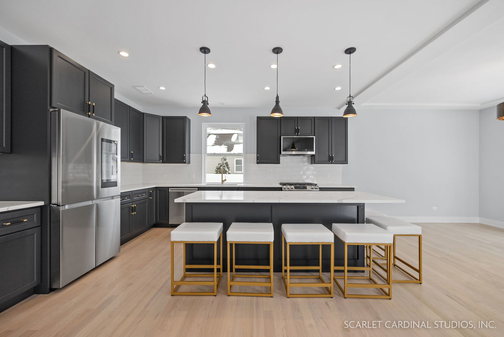 100 E Adams Avenue, Villa Park, IL 60181