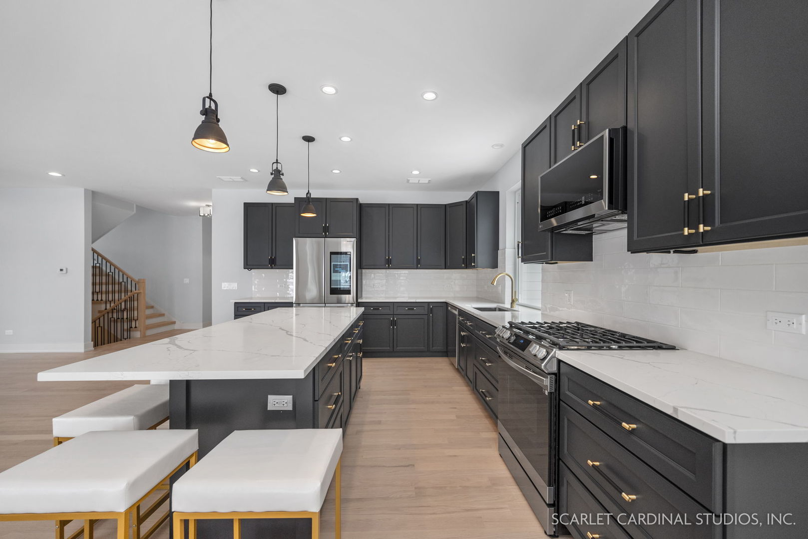 100 E Adams Avenue, Villa Park, IL 60181