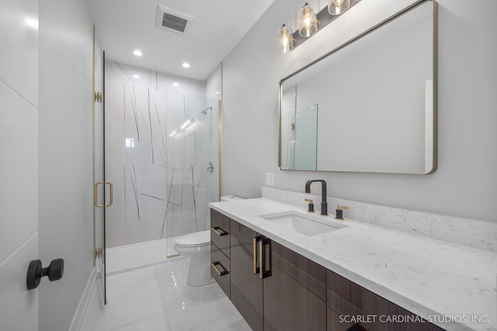 100 E Adams Avenue, Villa Park, IL 60181