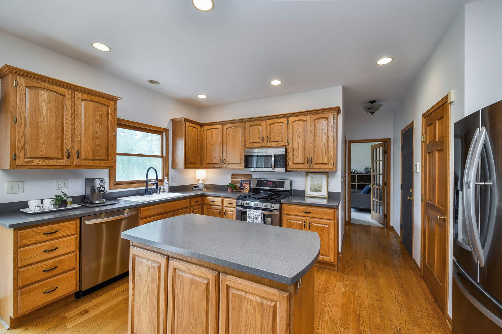 635 Samantha Circle, Geneva, IL 60134