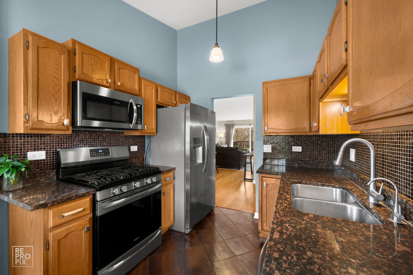 Arlington Heights, IL 60005