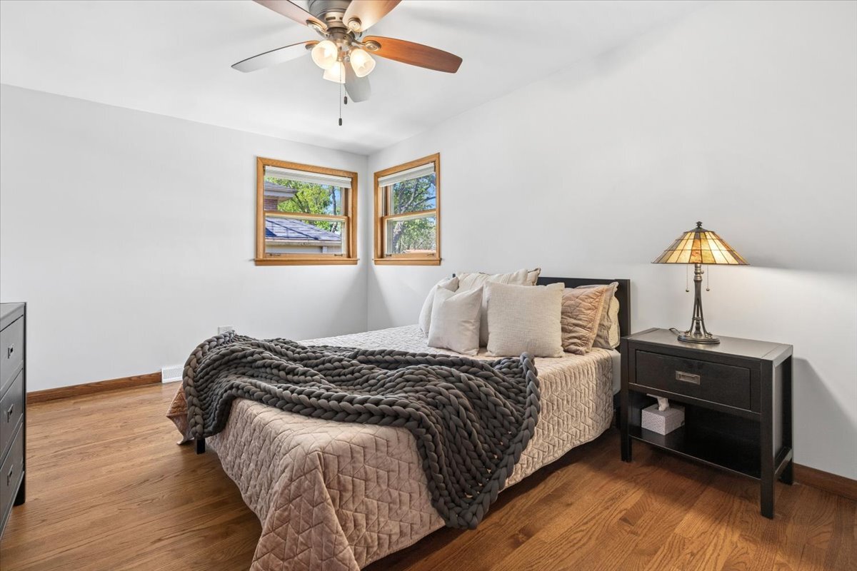 10665 Preston Street, Westchester, IL 60154