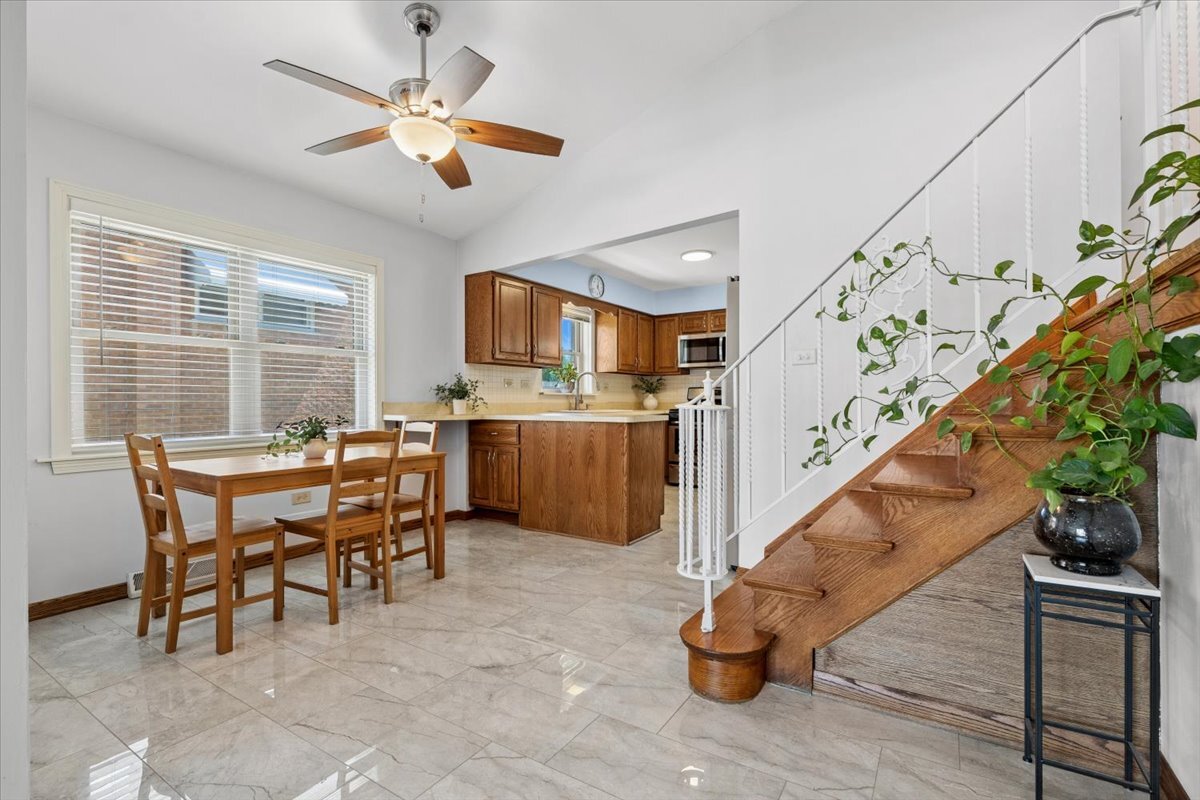 10665 Preston Street, Westchester, IL 60154