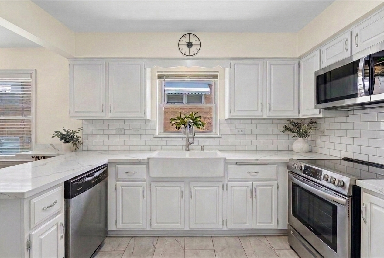 10665 Preston Street, Westchester, IL 60154